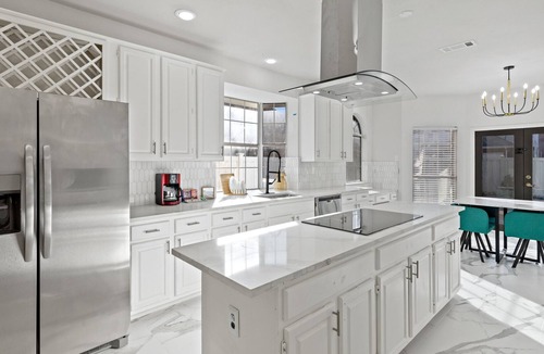 Plano Villa | 5B Luxury mansion with pool in Plano