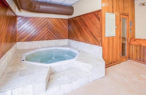 West Dover House | 5B Mountain Village- Unit B