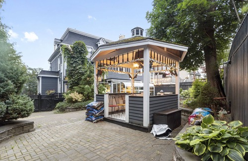 Downtown St. John's House | 5Bd Heritage Dream Home in Downtown's heart!