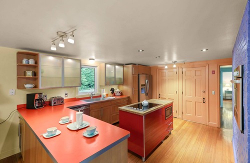 Falmouth House | 5BD Tranquil Falmouth Breeze Escape w/Pool