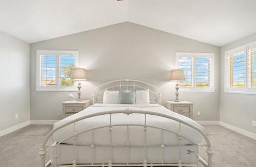 Red Mountain Ranch House | 5BDR with Pool & Scenic Golf Views!