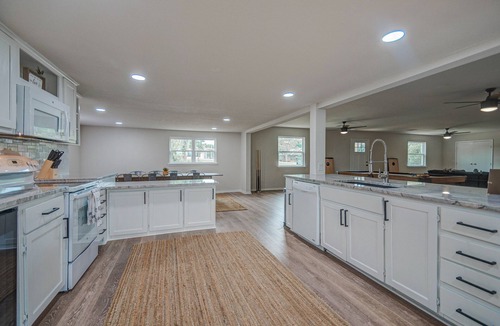 Kingston House | 5Bdrm Local Boat Ramp Pool Table PetsCon