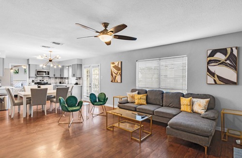 Flower Mound House | 5BR 2.5BA Newly upgraded house sleeps 16