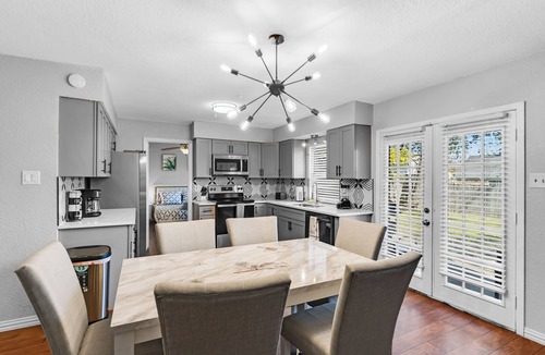 Flower Mound House | 5BR 2.5BA Newly upgraded house sleeps 16