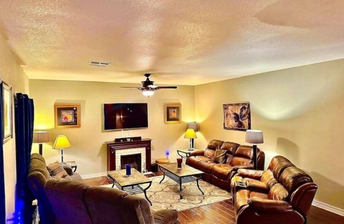 Rancho El Mirage House | 5BR/3.5BA w/2 Master Suites/Pool