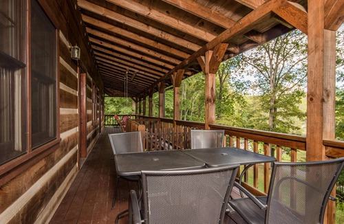 Nashville Cabin | 5BR, 3 BA. Log Cabin