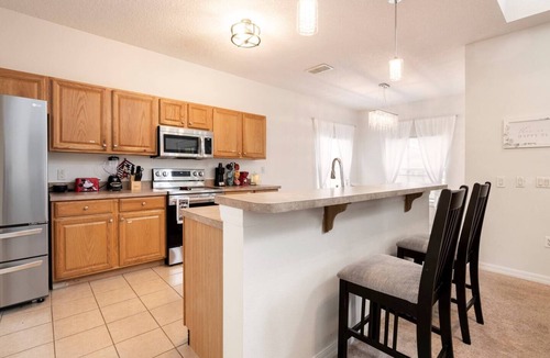 Highgate Park Villa | 5BR 4BA Luxury Villa with Private Heated Pool & Hot Tub! Close to Disney!