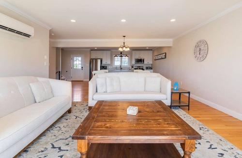 Newport Villa | 5BR/5BA Beachside Newport Home Steps to Beach!