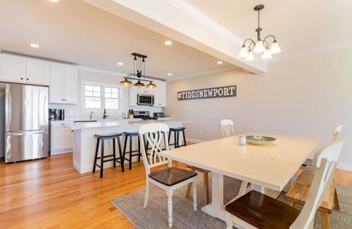 Newport Villa | 5BR/5BA Beachside Newport Home Steps to Beach!