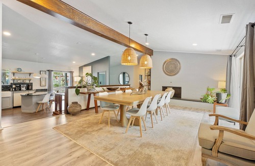 Central Oklahoma City House | 5BR | 7 mins SNU | Hot tub, fenced yard, sleeps 14