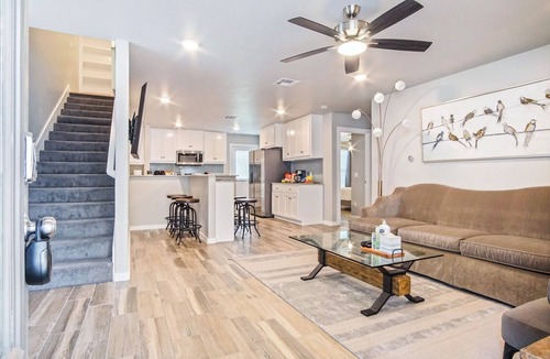 Central Oklahoma City House | 5BR Bethany Home | 3 mins Wiley Post Airport #CO