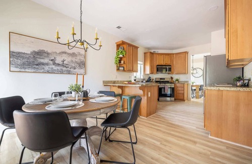 Ponderosa Trails House | 5BR Chalet: Hot Tub & Game Room