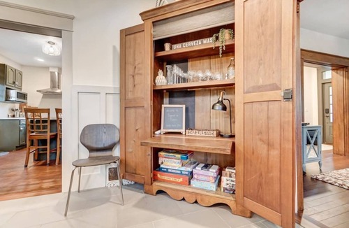 New Haven House | 5BR Family-Friendly Vacation Rental | Pets OK | Sleeps 11