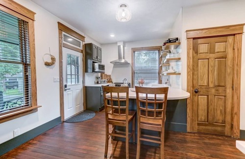 New Haven House | 5BR Family-Friendly Vacation Rental | Pets OK | Sleeps 11