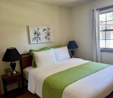 East Bloomington Apartment | 5BR Home Near MOA & MSP Airport