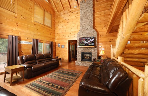 Sevierville Cabin | 5BR, Hot Tub, Peaceful Wooded Setting.