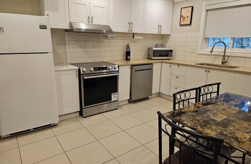 Ottawa Division House | 5BR House with Backyard in Nepean–Near Algonquin College