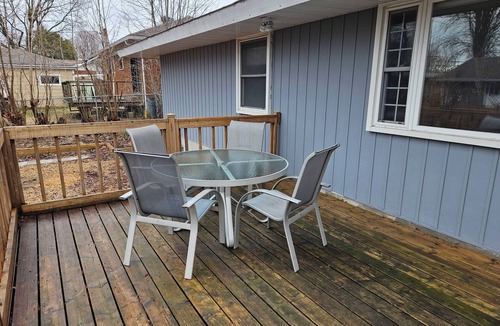 Ottawa Division House | 5BR House with Backyard in Nepean–Near Algonquin College