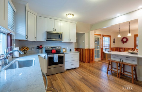 Hillcrest House | 5BR Lake Placid Village Home Walk to Main St, Beach & Olympic Sites Sleeps 12