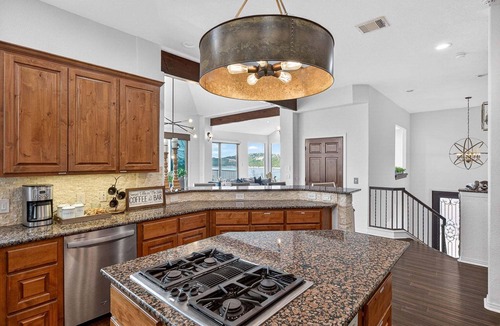 Rob Roy On The Lake House | 5BR, Lake Travis Views, Austin Water