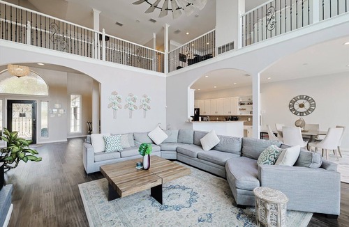 Rowlett House | 5BR Lakefront Luxury | Pool, Dock & Views