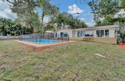Southwest Orlando Villa | 5BR Lakeview Home w/Pool — 3min to Universal