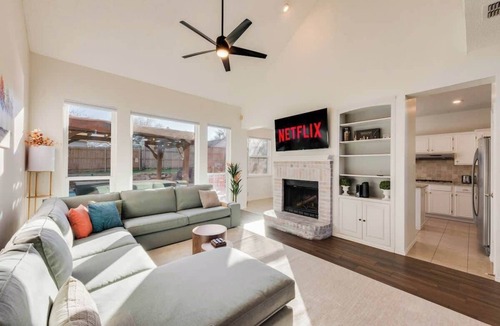 North Richland Hills House | 5BR Luxury Stay Dive into Pool & Theater Fun