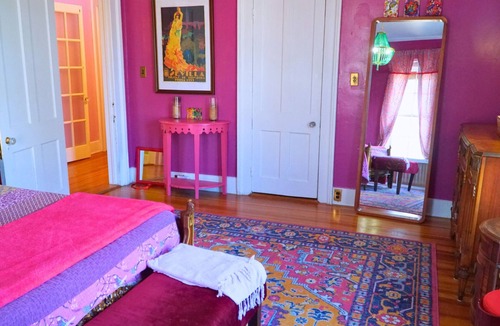 Norwich Other | 5BR Minutes to Mohegan, Large Backyard, Grill + Games