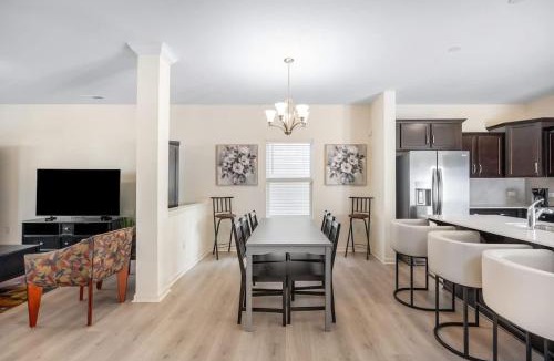 Ruffin House | 5BR Modern Comfort Spacious Home