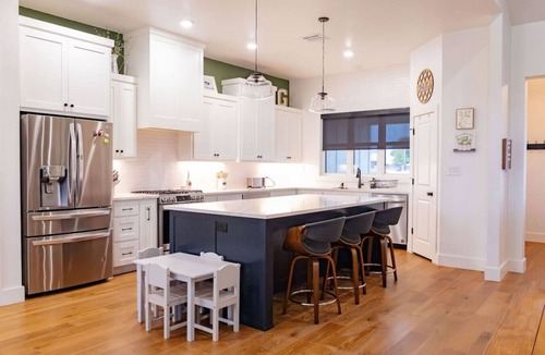 McLennan County House | 5BR Retreat Hot Tub Game Room Pet Friendly