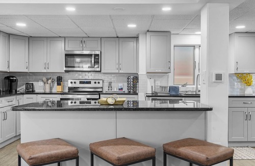 Palmerton Apartment | 5BR Retreat Minutes from Blue Mountain and Jim Thorpe - EV Charger