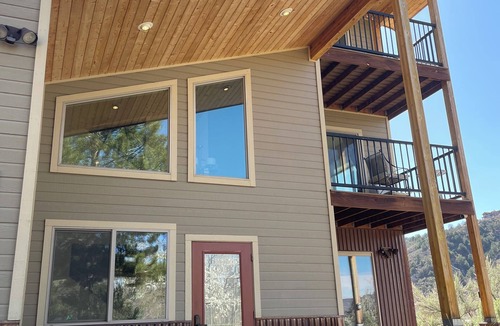 Durango House | 5BR Retreat with Breathtaking views, close to Downtown Durango
