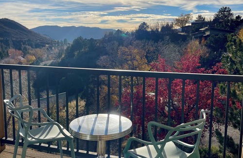 Durango House | 5BR Retreat with Breathtaking views, close to Downtown Durango