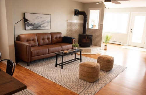 Sandy Creek House | 5BR Sandy Pond MAIN LAKE HOUSE | Dock | Fire Pit | Pets