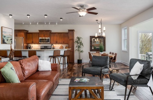 Douglas House | 5BR Saugatuck-Area Home/River Views & Hot Tub