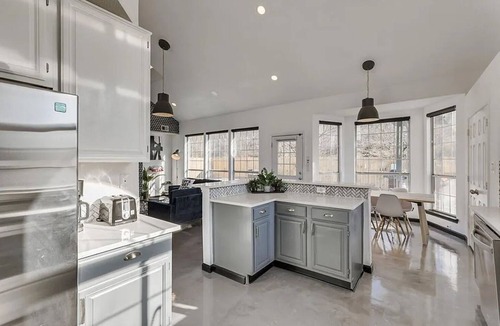 Dallas House | 5BR Spacious Family Home w/Pool, Game Room & more