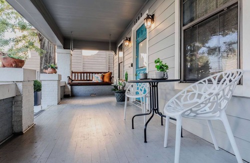 Neartown House | 5BR The Hera! Luxury Mansion in Montrose w/Pool! ★