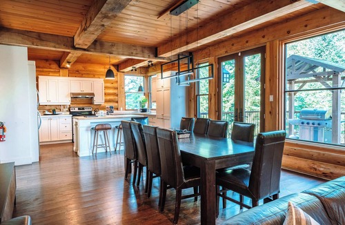 Lac Superieur Village Ski Chalet | 5BR Tremblant Chalet | A/C, Firepit & Lake View