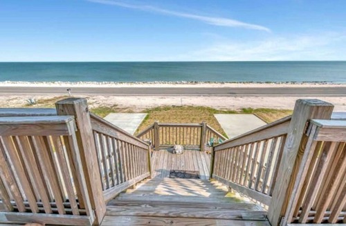 Port Lavaca House | 5BR Waterfront Paradise I Fish, Relax & Unwind