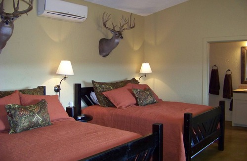 Mullin Cabin | 5F Ranch in Texas, POOL-HOTTUB coming soon. Stay at your own private 800 acres