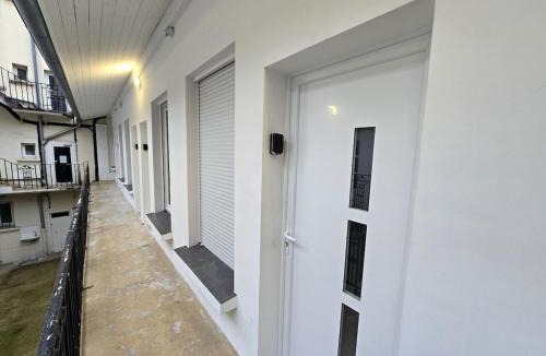 Issy-les-Moulineaux Apartment | 5G-Studio tout équipé avec chambre proche Paris