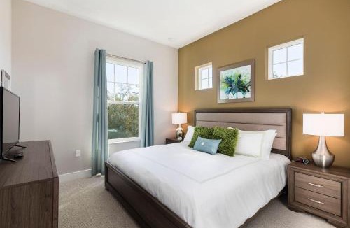 West Kissimmee Villa | 5min Disney Wonderful Villa, BBQ, SMV102