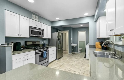 Parker Lane House | 5min Downtown: Foosball, Pingpong, BBQ, Firepit
