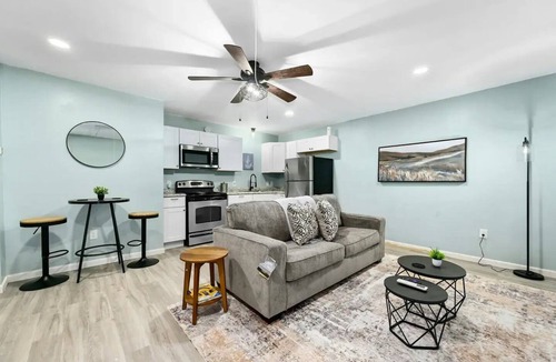 Parker Lane House | 5min Downtown: Foosball, Pingpong, BBQ, Firepit