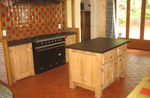 Planioles Villa | 5mn from FIGEAC 2 character houses sleeping 12 with swimming pool and AIR CONDITIONING