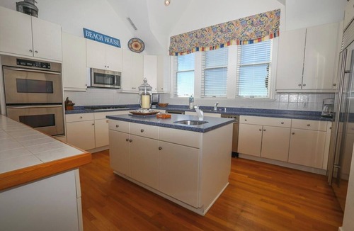 Southern Shores House | 5th Ave Coastal Retreat - 5 BR Oceanfront home w/Private Pool!