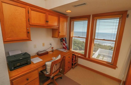 Southern Shores House | 5th Ave Coastal Retreat - 5 BR Oceanfront home w/Private Pool!