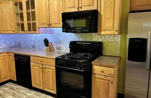 Longmont House | 5th Ave Pond Side Retreat