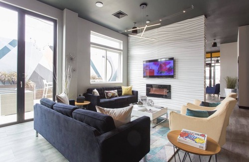 Passyunk Square Apartment | 5th Avenue Vibes