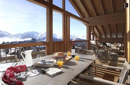 Bergers Apartment | 5th floor, fitness, swimming pool, sauna, hammam, balcony, fireplace or stove, tv, ski locker, 143m²